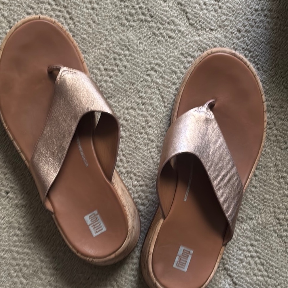Relisted Fitflops
